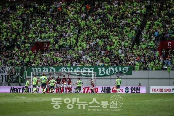 선제골 관련 대부분 지표에서 1위를 달리고 있는 전북 경기모습(사진=K리그 제공)
