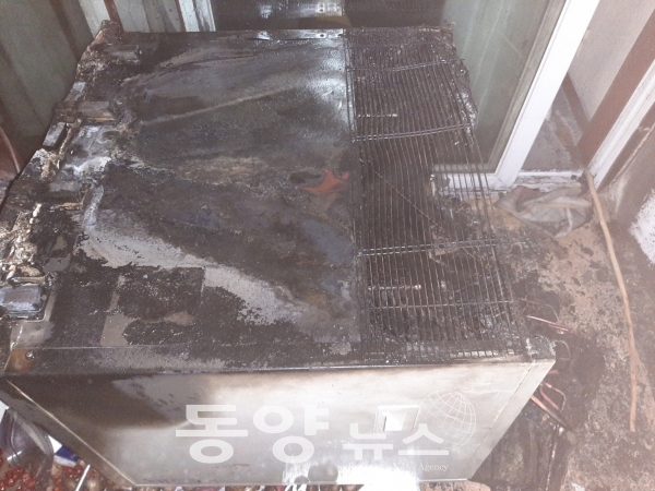 지난 4일 오후 6시께 세종시 조치원읍 신흥리 한 공동주택에서 사용 중인 김치냉장고에서 화재가 발생했다.(사진=조치원소방서 제공)