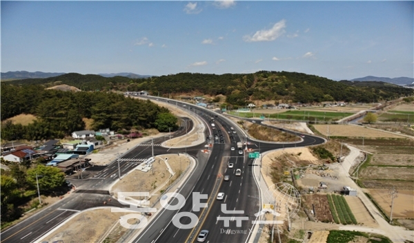 국도14호선 죽계-진전(1공구) 개통구간 삼락 교차로 전경 (사진=국토교통부 제공)