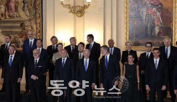 28​일 (스페인 현지 날짜), 윤석열 대통령은 스페인 국왕 내외가 주최하는 갈라 만찬에 참석했습니다. (사진=대통령실 제공)