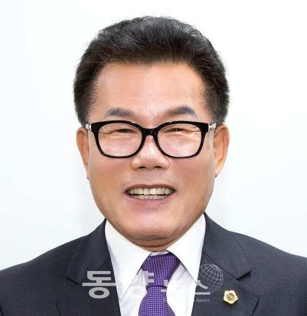 경북도의회 12대 전반기 배한철 의장(사진=경북도의회 제공)